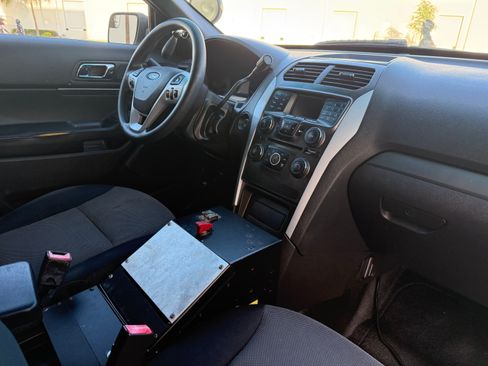 Used 2013 Ford Explorer image 61