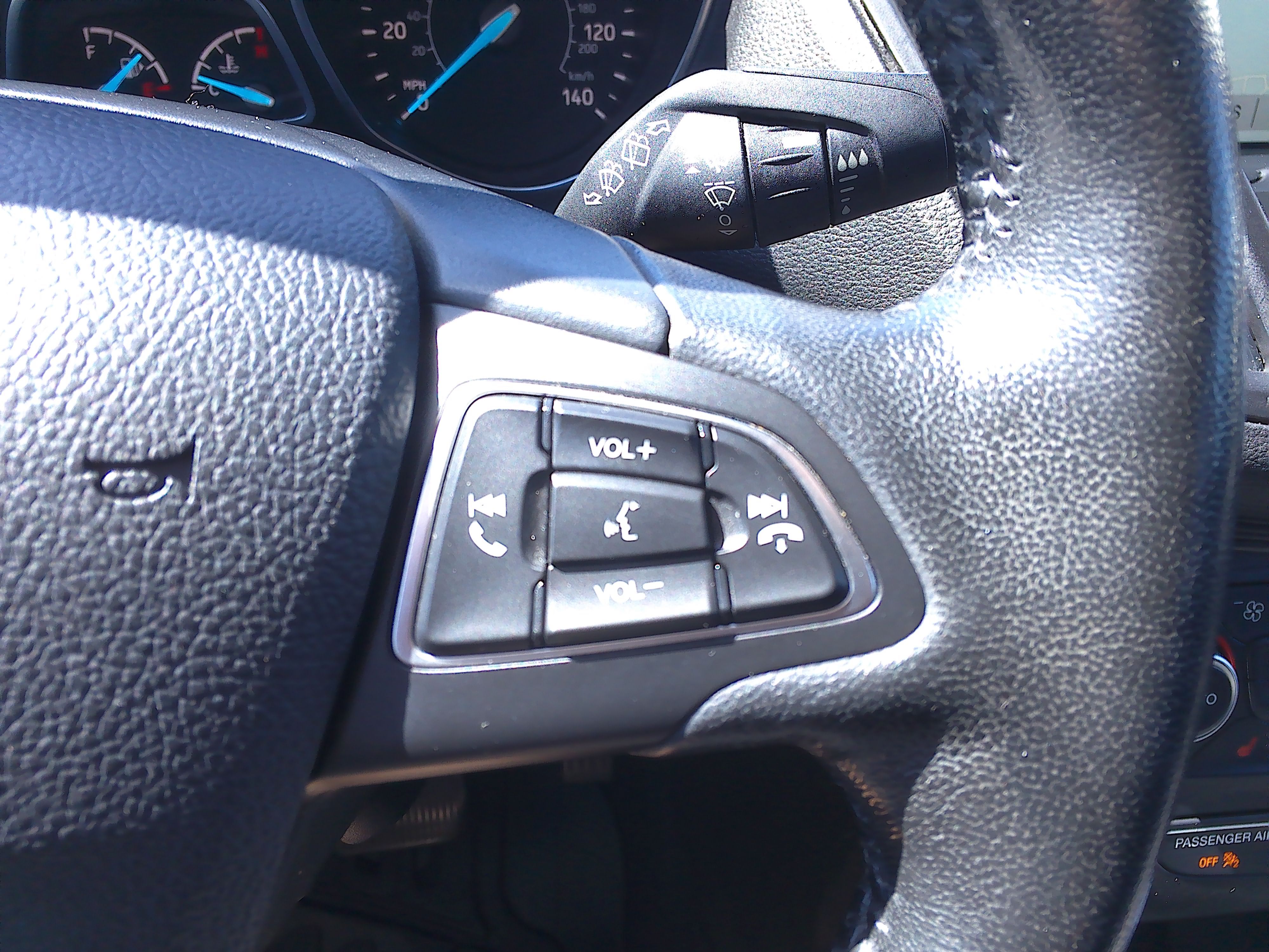 Used 2019 Ford Escape 4WD Titanium image 30