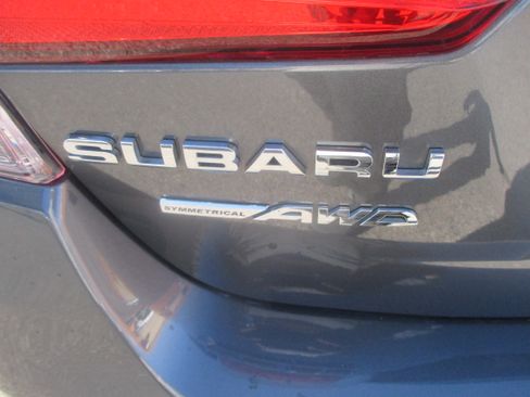 Used 2019 Subaru Impreza 2.0i Premium image 9