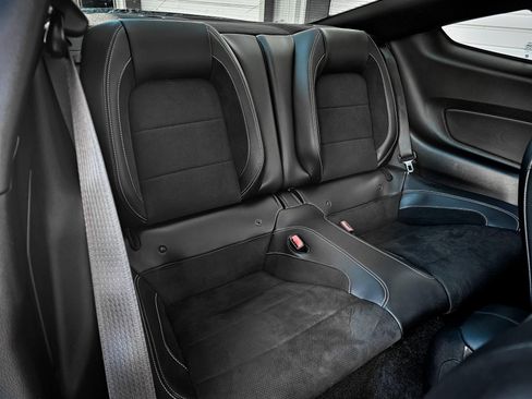 Used 2017 Ford Mustang Shelby GT350 image 17