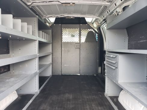 Used 2020 Chevrolet Express 2500 image 11