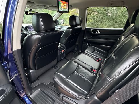 Used 2017 Nissan Pathfinder 4WD image 6