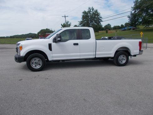 Used 2019 Ford F250 2WD SuperCab Super Duty image 9