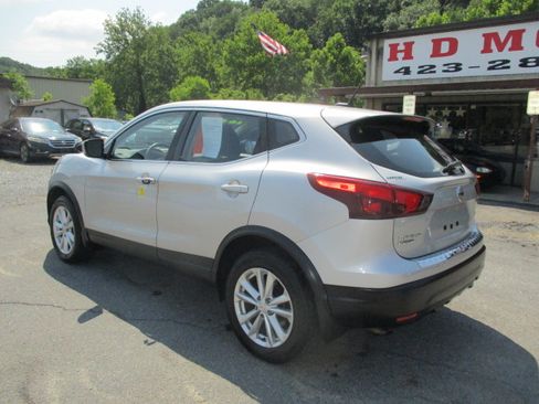 Used 2017 Nissan Rogue Sport S image 8