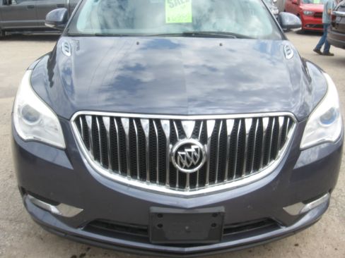 Used 2014 Buick Enclave CXL image 2