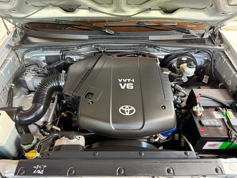 Used 2011 Toyota Tacoma 4x4 Double Cab image 21