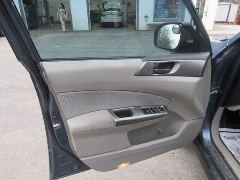 Used 2013 Subaru Forester 2.5X image 13