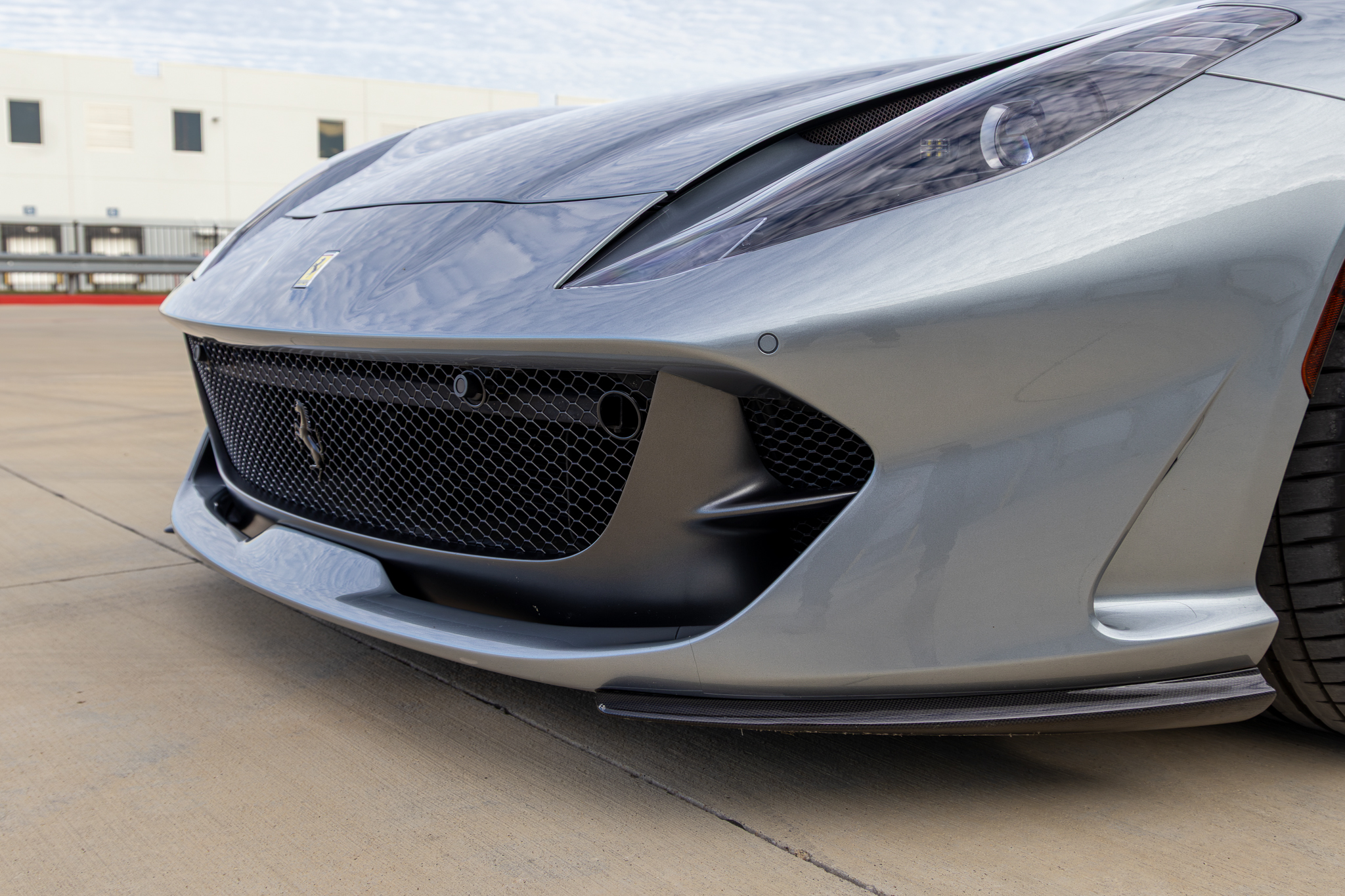 Used 2018 Ferrari 812 Superfast RWD image 14