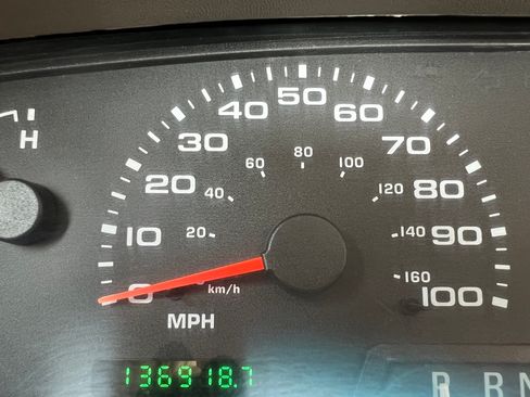 Used 2002 Ford F250 4x4 Regular Cab Super Duty image 11