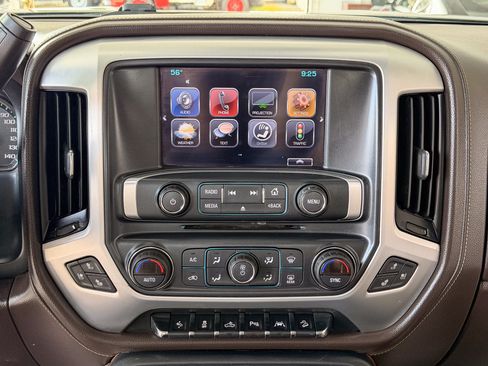 Used 2017 GMC Sierra 1500 SLT image 11