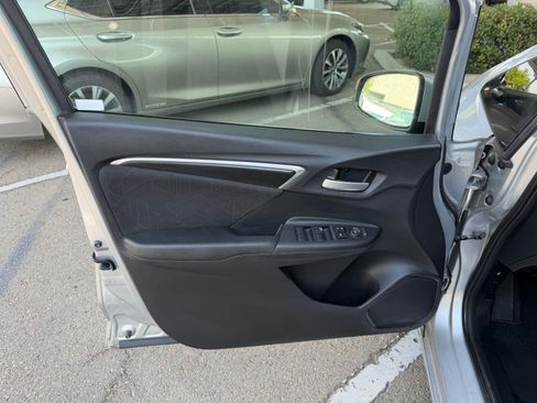 Used 2015 Honda Fit EX image 17