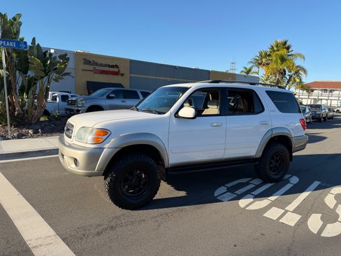 Used 2004 Toyota Sequoia SR5 image 16