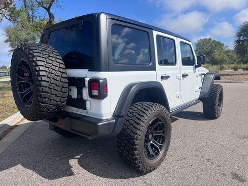 Used 2024 Jeep Wrangler 4WD Unlimited Sport image 18