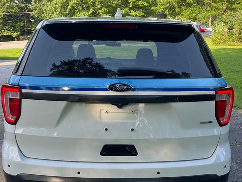 Used 2017 Ford Explorer 4WD Police Interceptor image 6