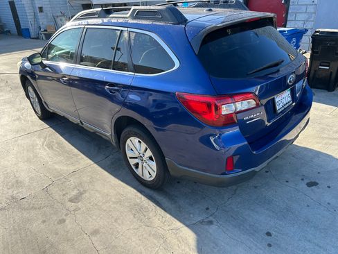 Used 2015 Subaru Outback 2.5i Premium AWD/4WD image 4