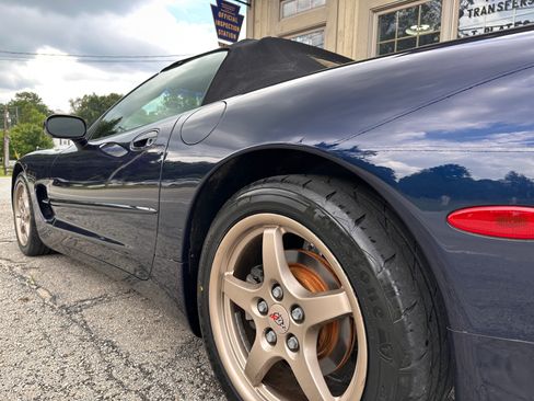 Used 1999 Chevrolet Corvette Convertible RWD image 7