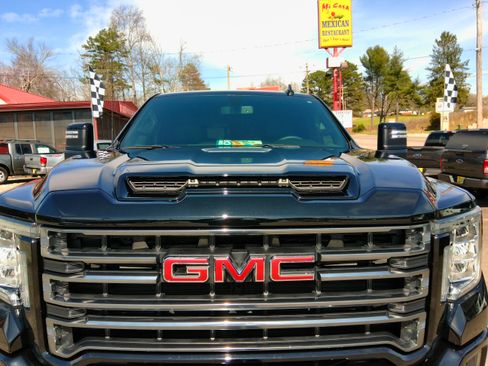 Used 2022 GMC Sierra 2500 AT4 image 17