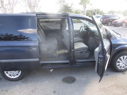 Used 2007 Dodge Grand Caravan SE image 13
