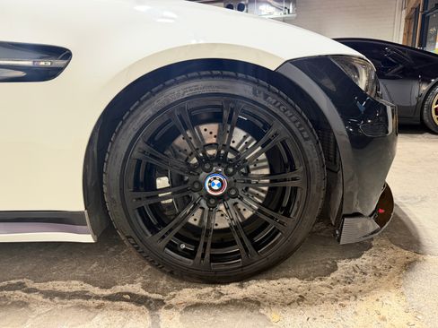 Used 2011 BMW M3 image 19