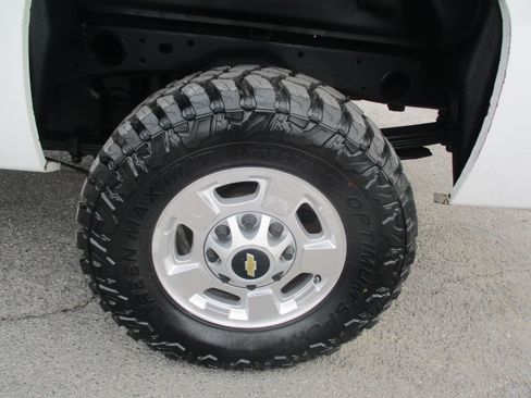 Used 2011 Chevrolet Silverado 2500 LT image 17