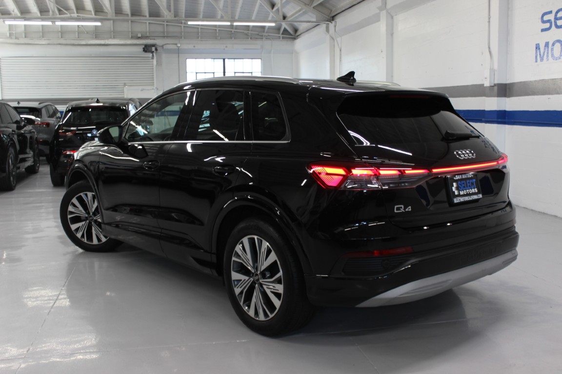 Used 2023 Audi Q4 e-tron Premium RWD image 14