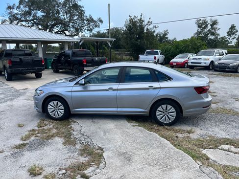 Used 2020 Volkswagen Jetta SE image 5