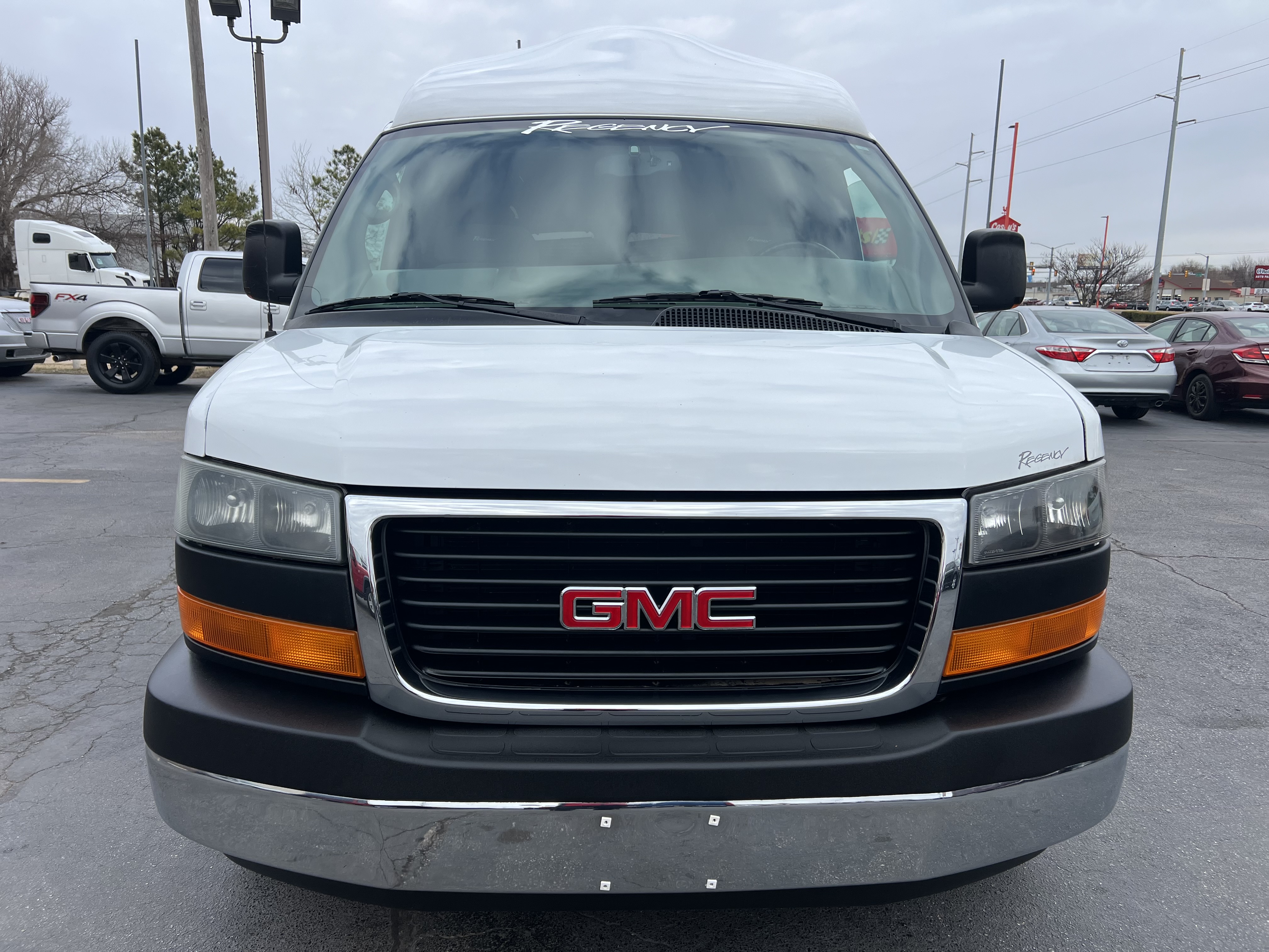 Used 2007 GMC Savana 1500 SLT RWD image 2