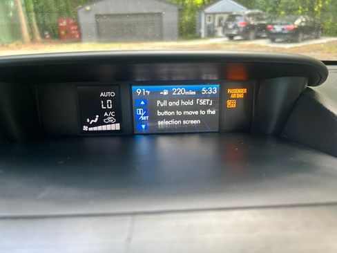 Used 2015 Subaru Forester 2.5i Limited AWD/4WD image 13