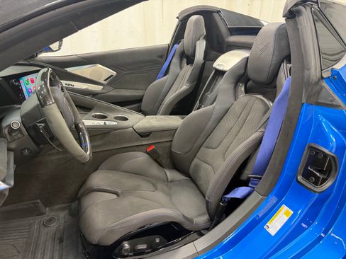 Used 2026 Chevrolet Corvette Z06 Convertible w/ 3LZ RWD image 35