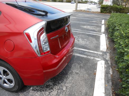 Used 2012 Toyota Prius Three image 4