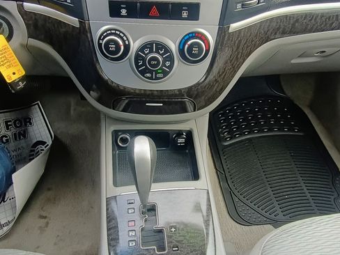 Used 2007 Hyundai Santa Fe GLS image 12