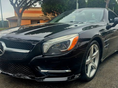Used 2013 Mercedes-Benz SL 550 image 2