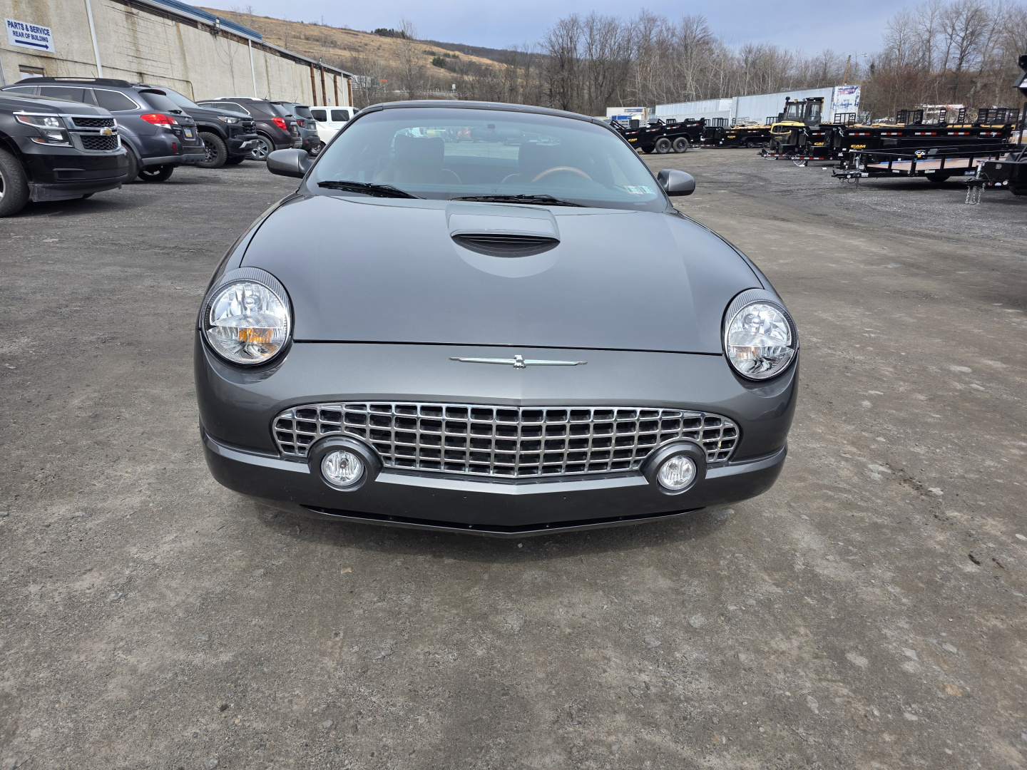Used 2003 Ford Thunderbird UNAVAIL RWD image 3