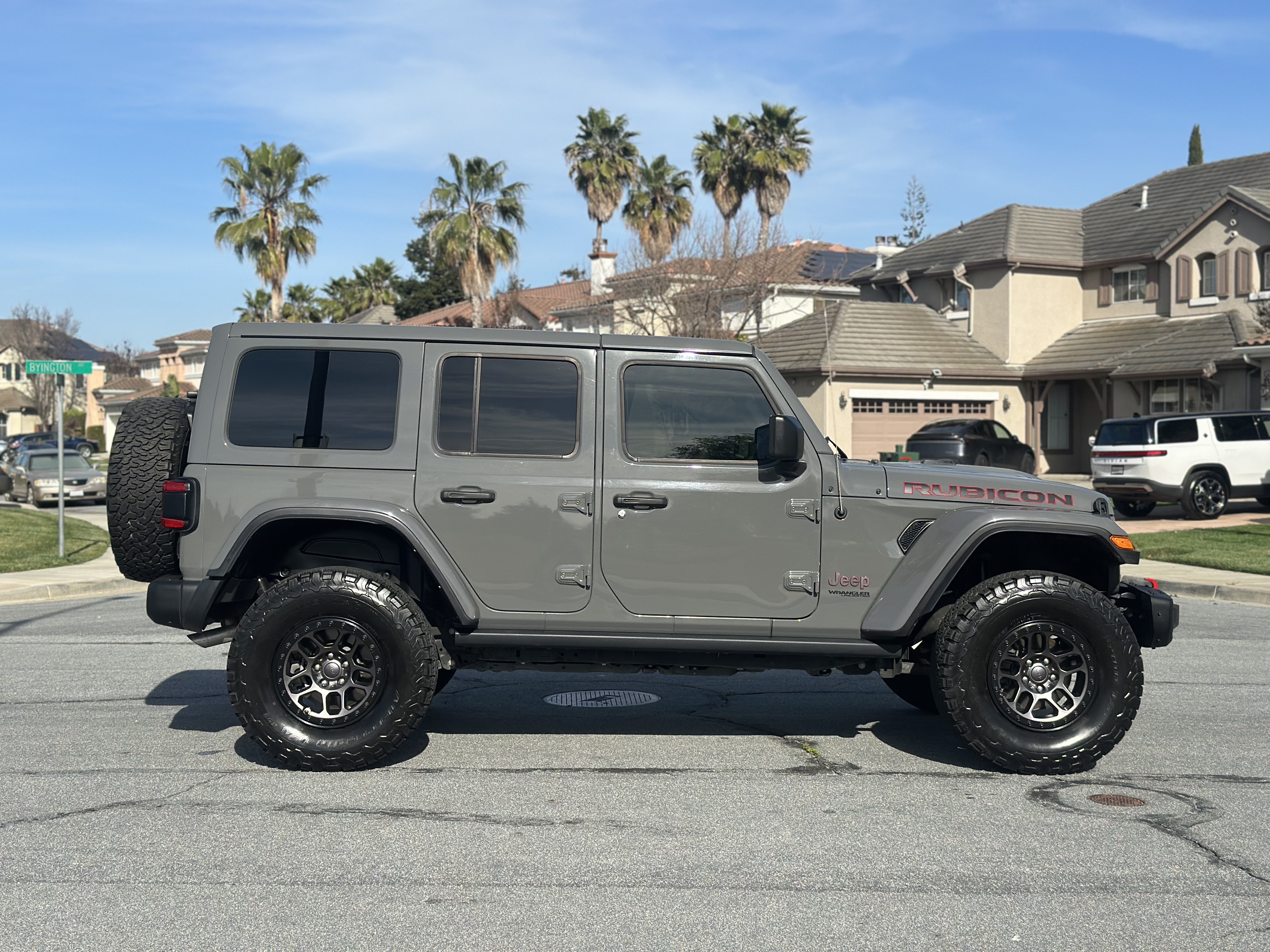 Used 2022 Jeep Wrangler Unlimited Rubicon AWD/4WD image 7