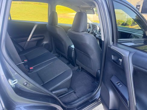 Used 2016 Toyota RAV4 AWD LE image 17
