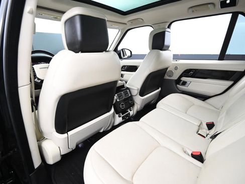 Used 2018 Land Rover Range Rover Supercharged image 41