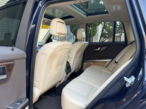 Used 2015 Mercedes-Benz GLK 350 image 10