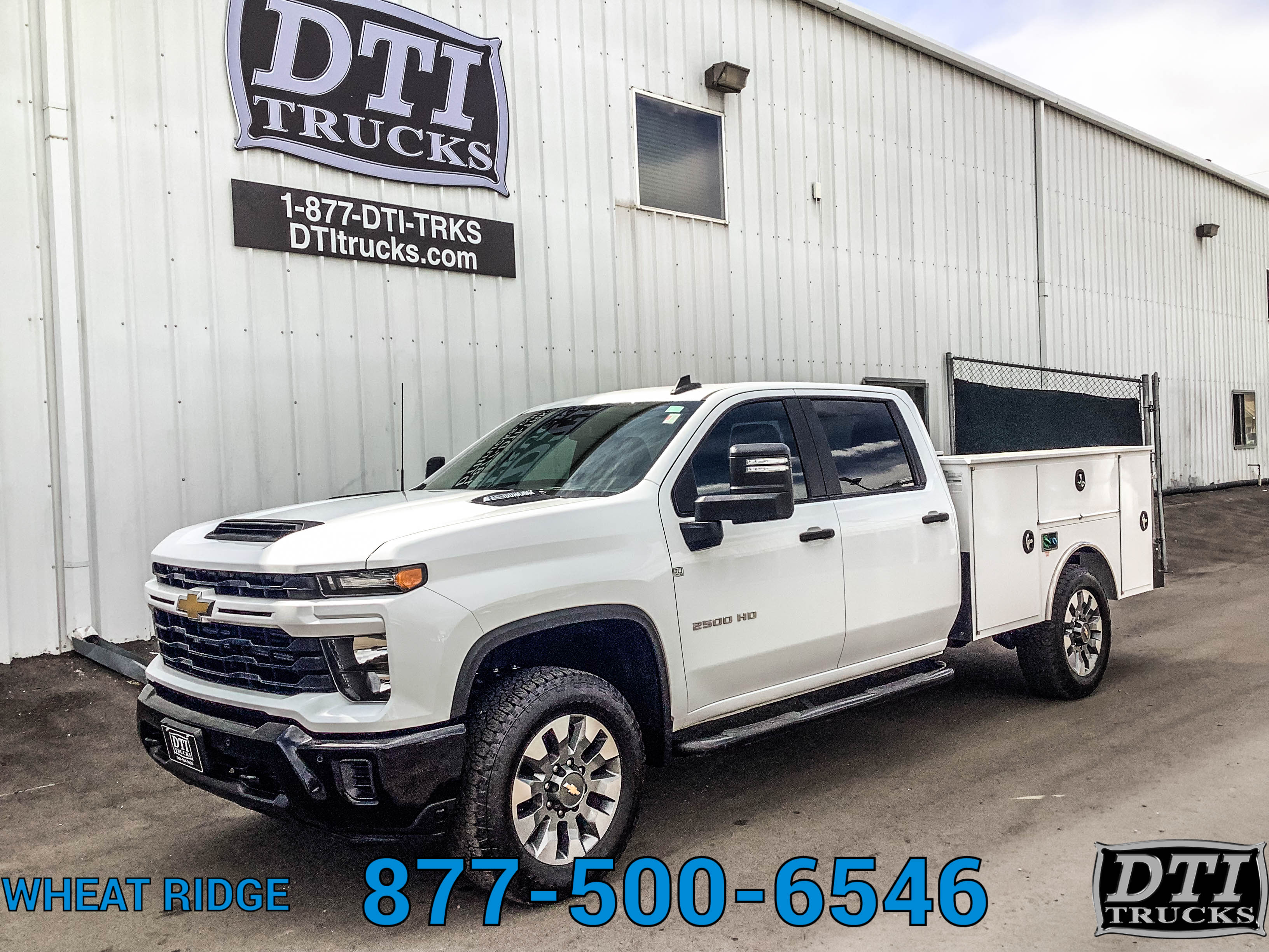 Used 2025 Chevrolet Silverado 2500 4x4 Crew Cab Custom image 26