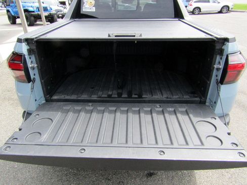 Used 2022 Hyundai Santa Cruz Limited AWD/4WD image 15