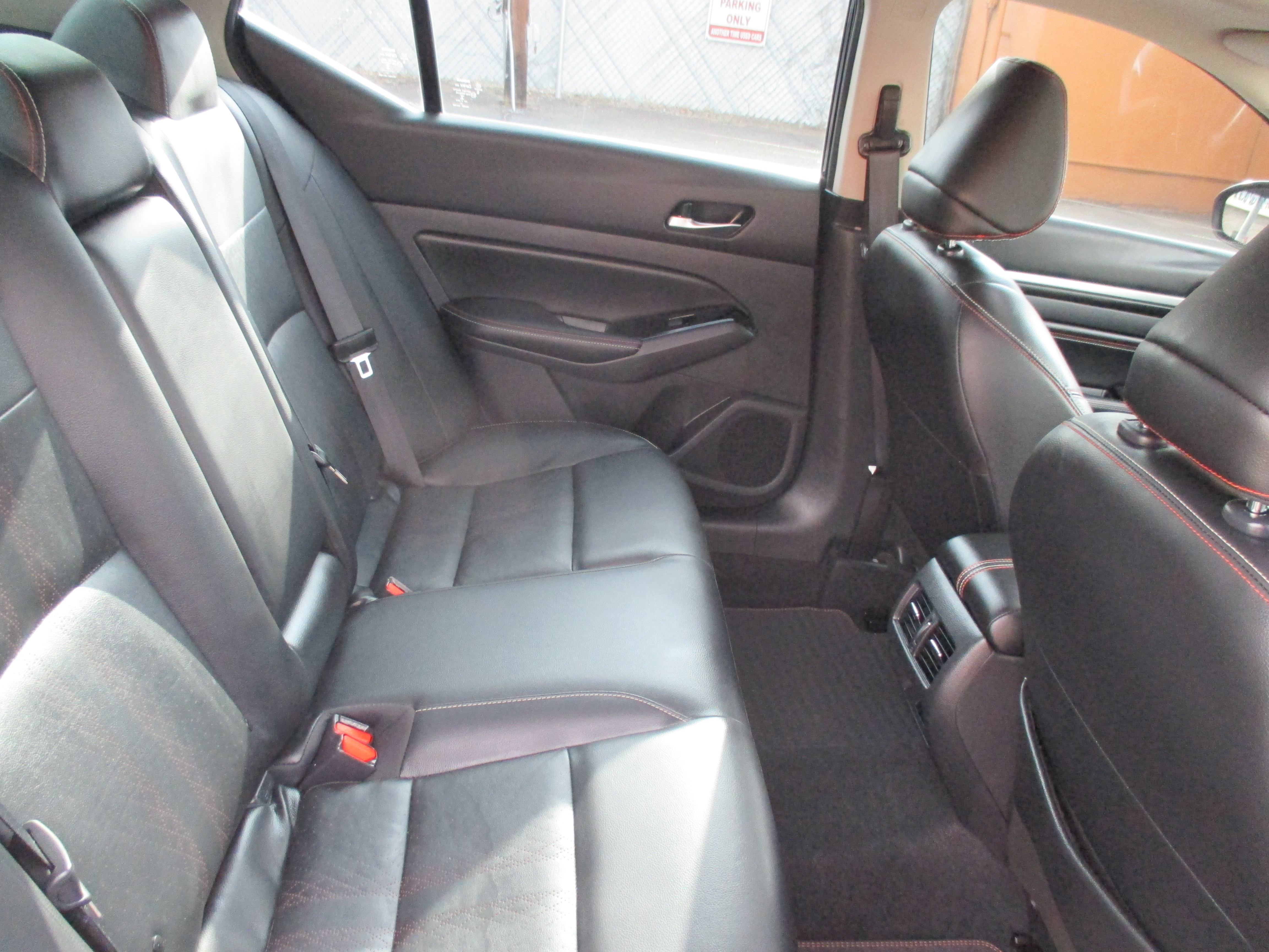 Used 2023 Nissan Altima 2.0 SR FWD image 16