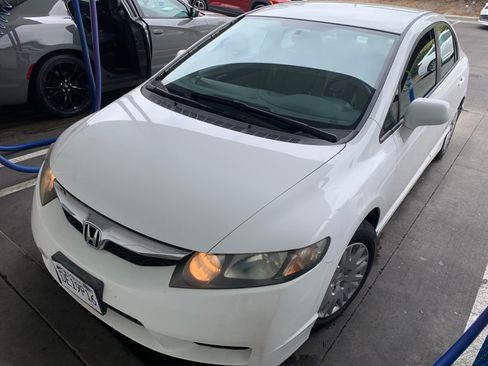 Used 2010 Honda Civic GX image 1