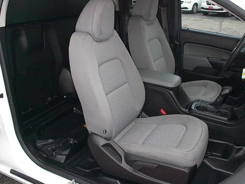 Used 2022 Chevrolet Colorado W/T image 12