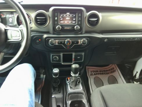 Used 2018 Jeep Wrangler Unlimited Sport image 55