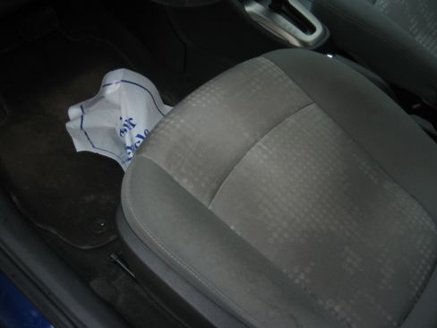 Used 2013 Chevrolet Sonic LS Hatchback FWD image 9