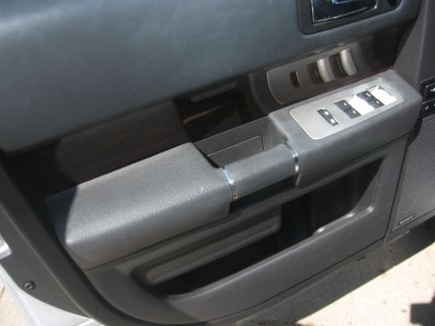 Used 2010 Ford Flex SEL FWD image 8