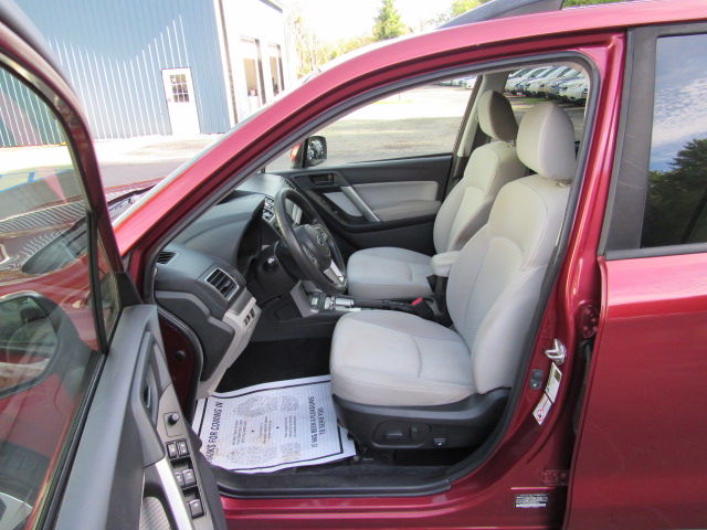 Used 2017 Subaru Forester 2.5i Premium AWD/4WD image 15