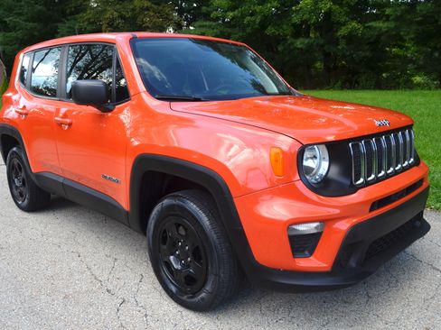 Used 2019 Jeep Renegade 4WD Sport image 6