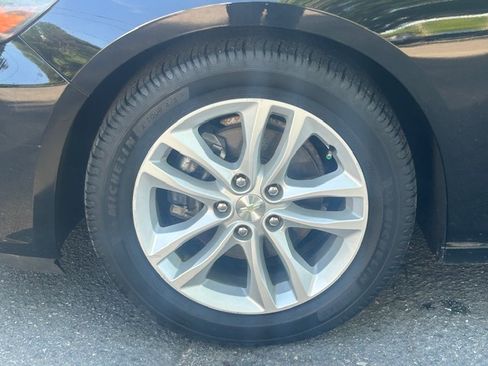 Used 2016 Chevrolet Malibu LT FWD image 34