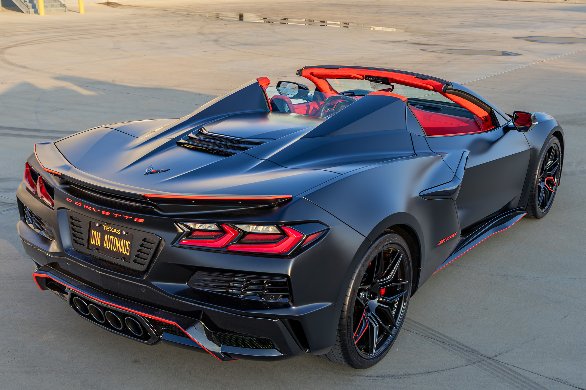 Used 2023 Chevrolet Corvette Z06 Convertible w/ 3LZ RWD image 8