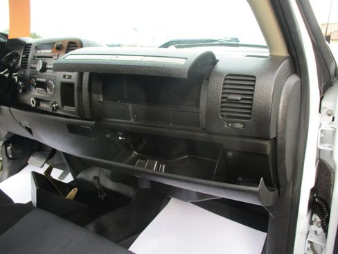 Used 2011 Chevrolet Silverado 2500 LT image 34